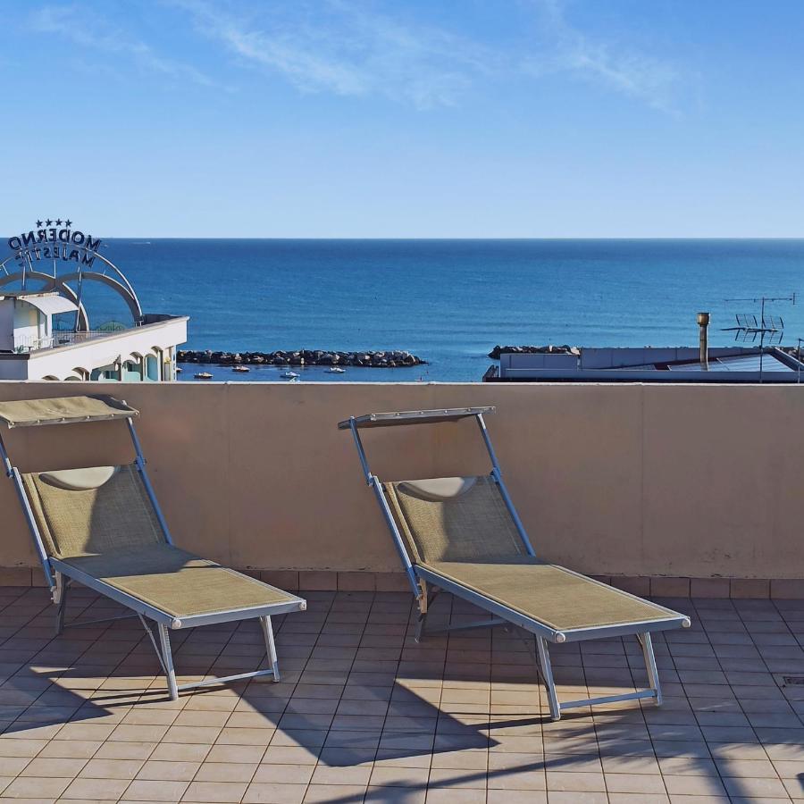 Hotel Gabbiano Κατόλικα Εξωτερικό φωτογραφία