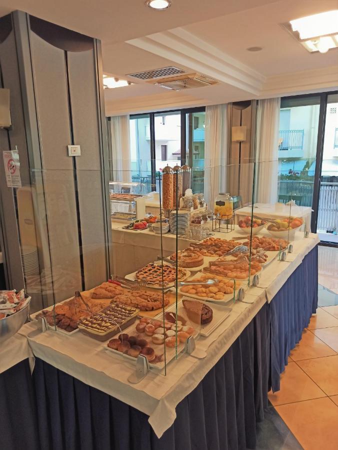 Hotel Gabbiano Κατόλικα Εξωτερικό φωτογραφία